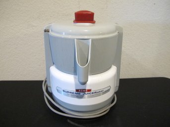 Vintage Acme Supreme Juicerator Model 5001