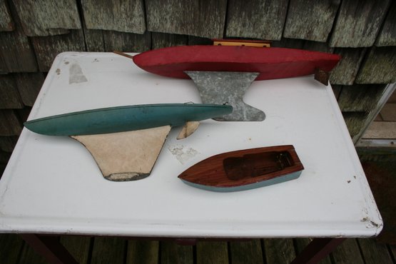 3 Vintage Wooden Toy/Decorative Boats 2-Sailboats