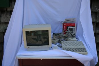 Vintage Apple Computer 2c IIc Lot - Monitor, Floopy Drive, Joy Stick Cables Documentation