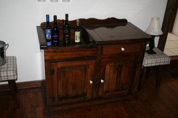 Colonial Multi Use Cabinet With Glenburn Turntable