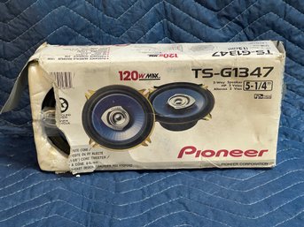 Pioneer 2 Way Speaker