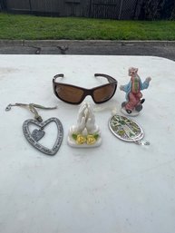 Sunglasses, Religious Decor, Clown Statue