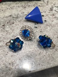 Earrings & Jewelry