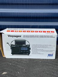 Voyager Weather Alert Radio Charger Combo - Emergency