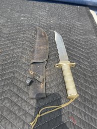 Survival Knife And Case