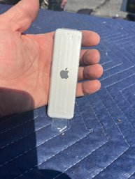 Apple Remote - Untested