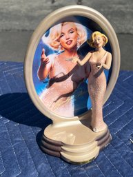 Marilyn Monroe Plaque And Statue