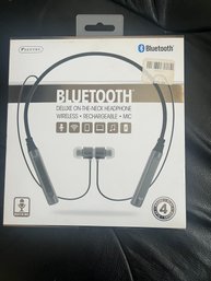 New Bluetooth Wireless Headphone Set