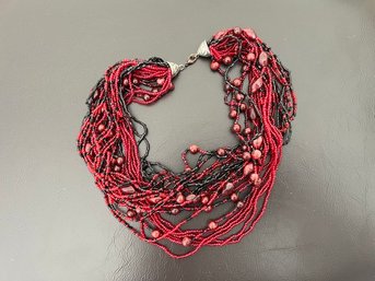 Mutli Strand Necklace Black/red