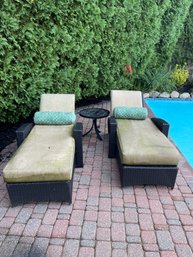 2 Lounge Chairs & Size Table