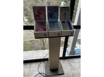 Vending Machine - Love Meter , Stress Test , Match Maker Palm Reader - Working Takes Quarters
