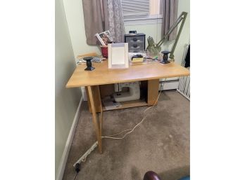 Expanding Sewing Machine Desk / Table