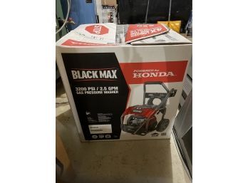 Black Max Powered By Honda 3200 Psi Gas Pressure Washer