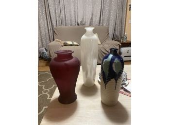 3 Vases