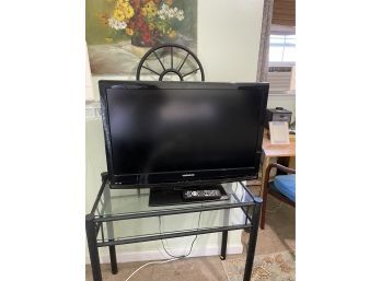 32 Flat Screen TV / DVD Combo With Remote