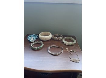 Bracelets & Bangles