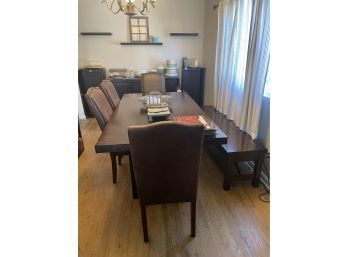 Expanding Farmhouse Table & Chairs With 2 Leaves