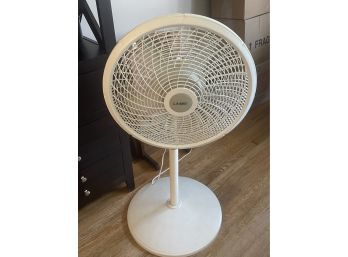 Lasko Floor Fan - Working