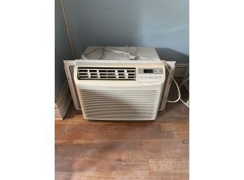 Sharp Window Air Conditioner AC - Working