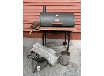 Char Griller BBQ , Smoker Fish Basket And Extras