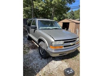 2000 Chevy Blazer Suburban - 161,387 Miles, Clear Title - VIN # 1GNDT13W3Y2236258