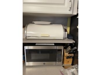 Microwave , Knife Block, Bread Holder