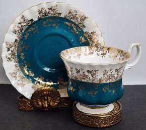 Beautiful Vintage Royal Albert Tea Cup & Saucer Set With Brass Stand