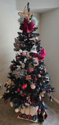 Christmas Tree W/Decorations