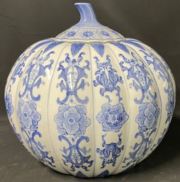 Large Chinese Porcelain Chinoiserie Flow Pumpkin Jar