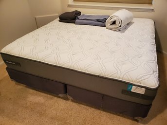 King Posturepedic Plus Mattress Low Miles With Sheets Frame