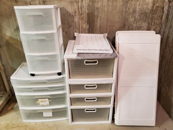 Plastic Storage Bin Lot