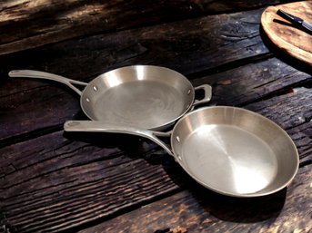 2 Sur La Table Pans