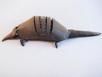 Metal Art Armadillo