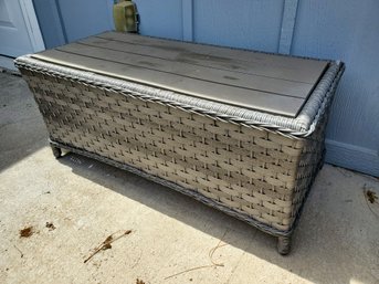 Wicker Outdoor Bench Footrest