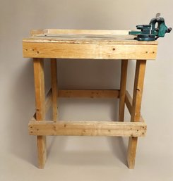 Wooden Work Bench With Vice Grip