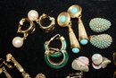 VINTAGE LOT OF MIXED CLIP ON EARRINGS - LOT OF 10 - BEAUTIFUL DESIGNS - ITEM#255 BOX