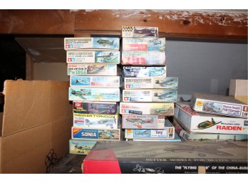 Vintage Toy Model Airplanes - Lot Of 27 - Good Condition!! Item #88