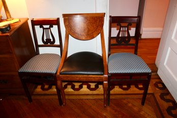 LOT OF CHAIRS - VINTAGE - 2 FOLDING CHAIRS - WOOD BASES - ITEM#186 Rm4