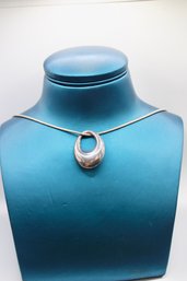 STERLING SILVER SERPENTINE NECKLACE W / CHARM  - ITEM#234 BOX