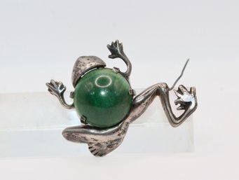 STERLING SILVER VINTAGE FROG PIN - MADE IN MEXICO - MARKED SILVER - ACCENTED W/ STONE - UNIQUE - ITEM#243 BOX