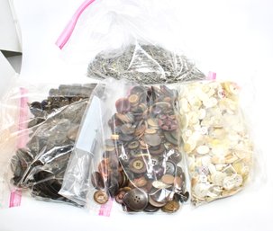 VINTAGE BUTTONS - MIXED LOT - PINS - ITEM#324 RM1
