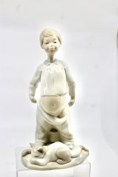VINTAGE NAO LLADRO BOY WITH CAT & TOILET - MADE IN SPAIN - HEAD WAS GLUED BACK ON - ITEM#372 RM1