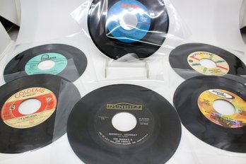 MIXED VINTAGE 45 RECORDS - LOT OF 6 - ITEM#702 RM1