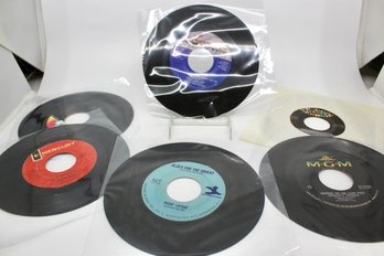 MIXED VINTAGE 45 RECORDS - LOT OF 6 - ITEM#703 RM1