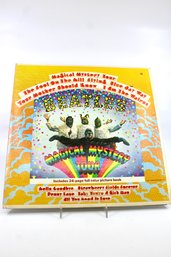 THE BEATLES 'MAGICAL MYSTERY TOUR' ALBUM - FULL COLOR PICTURE BOOK - ITEM#710 RM1