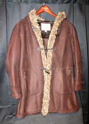 WEATHERPROOF FAUX SUEDE COAT - FAUX FUR - ACCENTED W/TOGGLE BUTTONS - SIZE XL - ITEM#930 BSMT