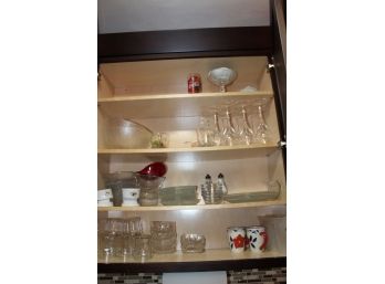Assorted Kitchen Cabinet 6 Lot - Glass Pots, Napkin Holder, Toaster Oven, Kitchen Appliances, Coffee Maker, Mr.Coffee, Oster Blender, Fareware & More! Good Condition!  Item #30