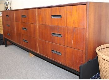 Mid Century Modern Dresser With 9 Drawers - GREAT CONDITION! - Item #29