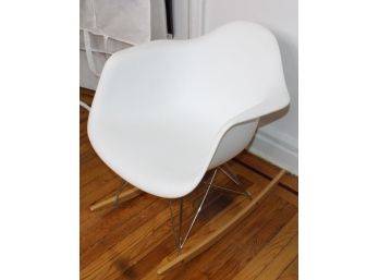 CHARLES EAMES Reproduction White Rocking Chair - DESIRED DESIGNER! Good Condition - Item #55