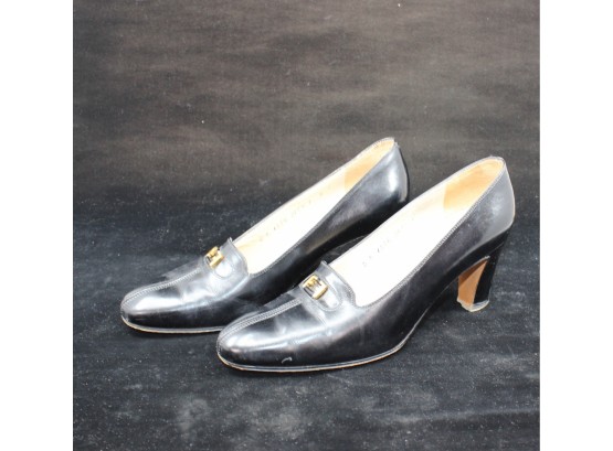 SALVATORE FERRAGAMO Vintage Black Shoes  - SIZE 7B!! - Item #127
